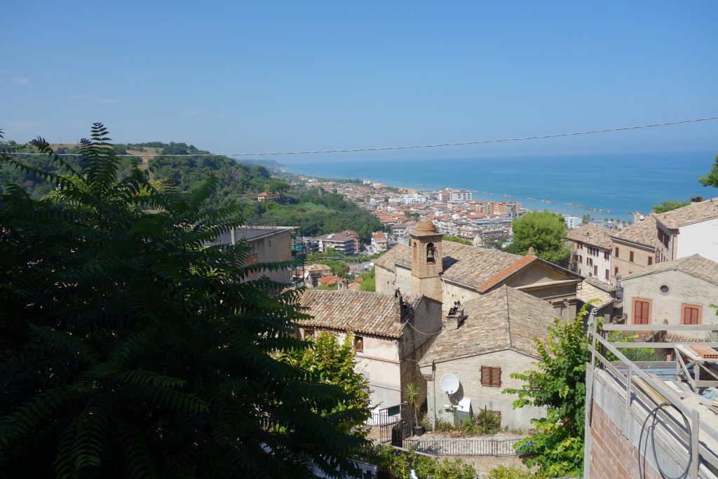 les Marches